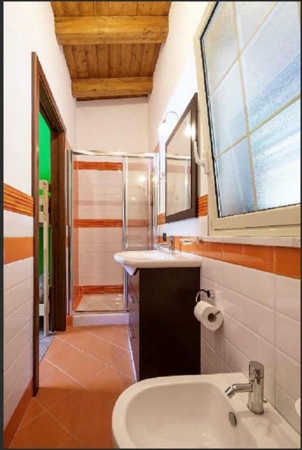 Rumah Saya Campofelice Di Roccella Exteriör bild